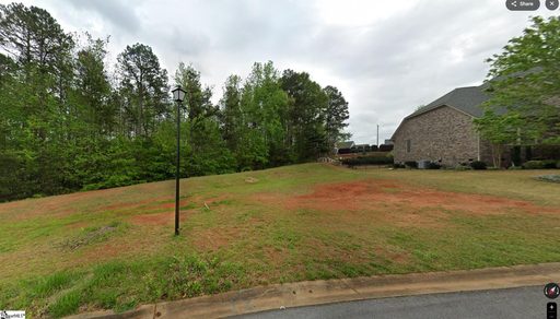 26 Double Crest Drive active home in Lakeside @ Blue Ridge Plantation, Taylors, SC