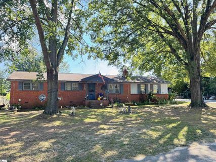 3 Greenway Court sold home in Collinwood Park, Taylors, SC