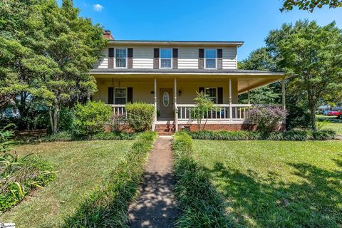 203 Camellia Lane sold home in Wedgefield, Simpsonville, SC