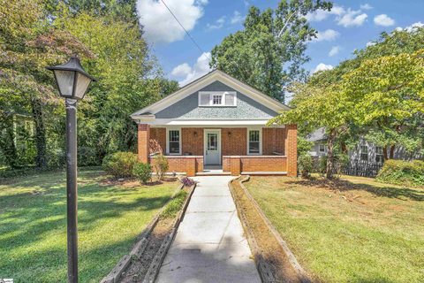 102 Donnybrook Avenue