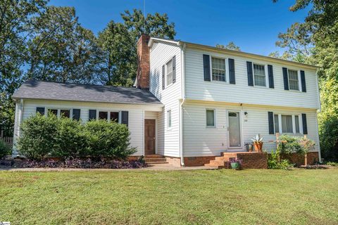 304 Hampshire Court