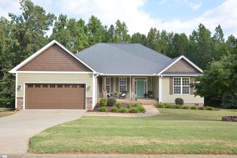 204 Watercourse Way sold home in Woodlands At Walnut Cove, Greer, SC