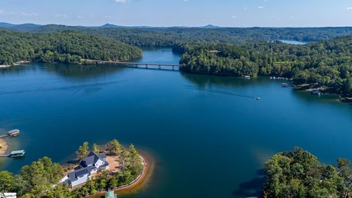 407 Clearwater Cove active lot in Keowee Bay, Salem, SC