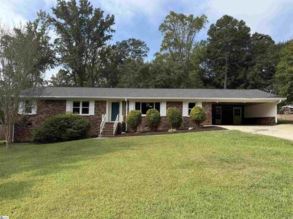 405 Confederate Circle sold home in Sheffield Forest, Taylors, SC