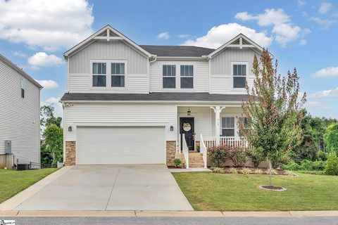 Previously sold for $435,600