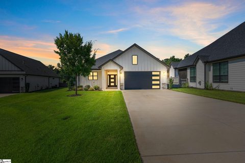 220 Horse Tack Trail sold home in Whispering Meadows, Mauldin, SC