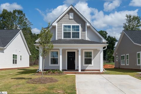 12 Thorndike Way active home in Lakeview At Berea, Greenville, SC