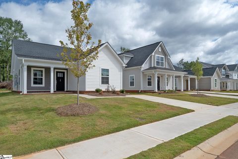 14 Thorndike Way active home in Lakeview At Berea, Greenville, SC