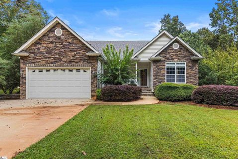 Previously sold for $619,900