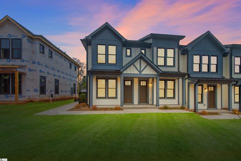 9 Hawthorne Lane Unit 104