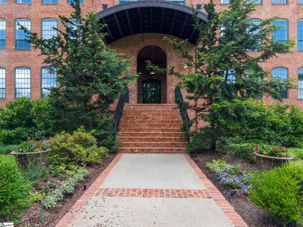 400 Mills Avenue Unit 203