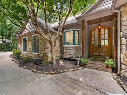 119 Foxboro Road active home in Cliffs Valley, Travelers Rest, SC