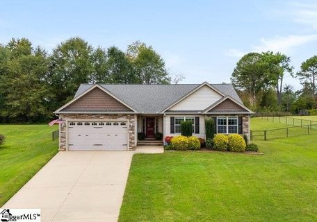 373 Saddlers Run sold home in Saddlers Walk, Chesnee, SC