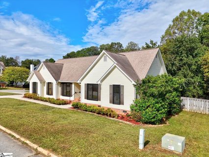 6 W Fairgate Court sold home in Martins Grove 2, Simpsonville, SC