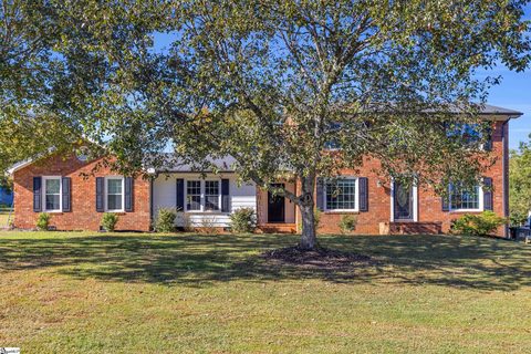 225 Stonegate Court sold home in Timbrooke, Easley, SC