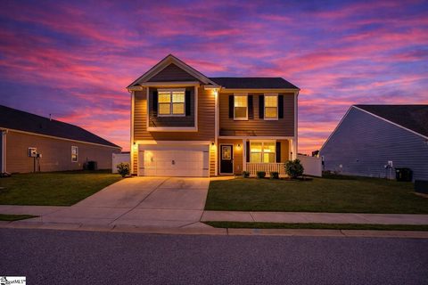 733 Liberty Walk Lane sold home in Howards Park, Simpsonville, SC