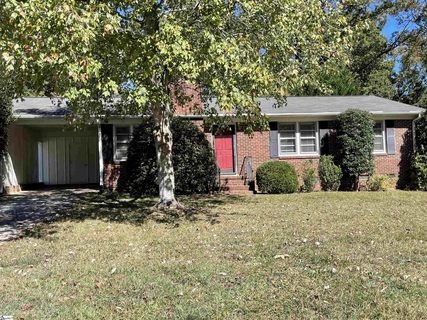 9 Forestdale Drive sold home in Forestdale Heights, Taylors, SC