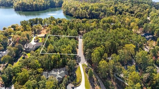 300 Northwind Court sold lot in Wynward Pointe, Salem, SC
