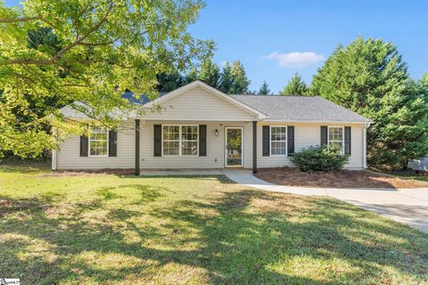 159 Falcon Ridge sold home in Falcon Ridge, Boiling Springs, SC
