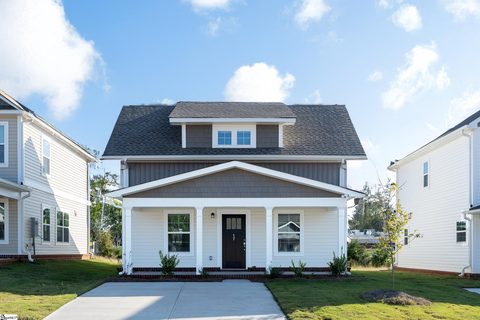 17 Thorndike Way active home in Lakeview At Berea, Greenville, SC