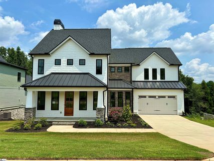 1019 Tudor Cottage Trail active home in Cottages At Turtle Creek, Boiling Springs, SC
