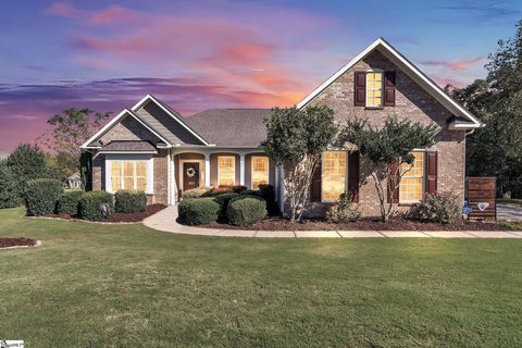 203 Meadows Edge Court sold home in Sterling Meadow, Anderson, SC
