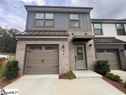 44 Connaught Court