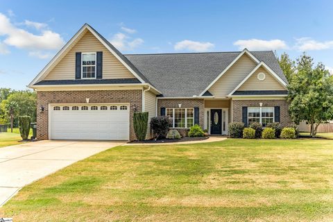 570 Carey Drive sold home in Carey Plantation, Greer, SC