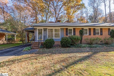 1 B Heritage Court active condo in Heritage Hills, Greenville, SC