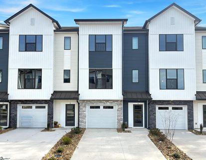 6 Pikewood Lane sold townhome in Holly View, Greenville, SC