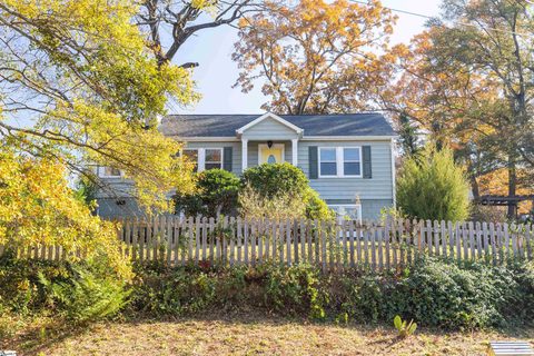 107 Haviland Avenue active home in Nicholtown, Greenville, SC