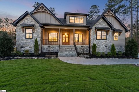 305 Wedge Way