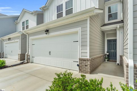 19 Centimeters Drive sold home in Douglas Townes, Mauldin, SC