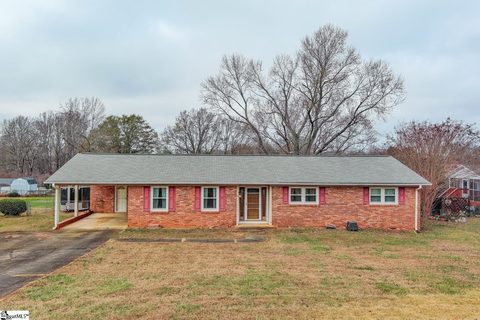 9 Merrimon Avenue sold home in Green Acres, Boiling Springs, SC