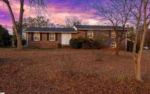 211 Bartlett Street sold home in Glendale, Mauldin, SC