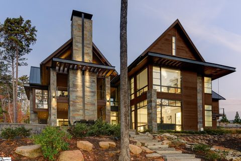 425 Peninsula Ridge
