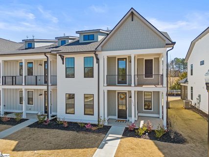Homes in Townes At Squires Pointe, Duncan