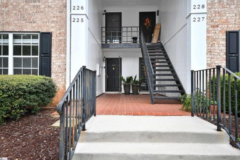 925 Cleveland Street Unit 225