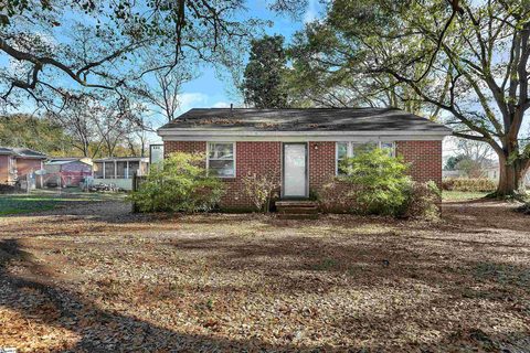 101 Mimosa Court active home in Evergreen Hills, Anderson, SC