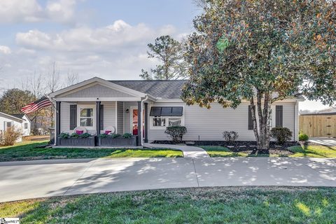 10 Paris View Drive sold home in Sunny Acres, Travelers Rest, SC