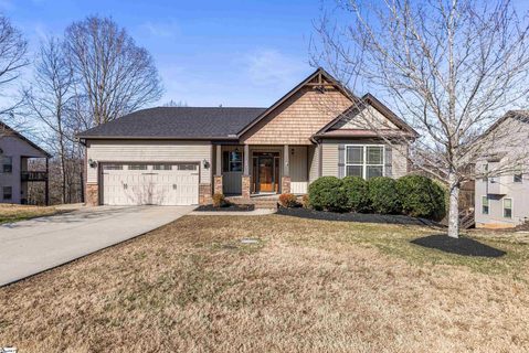33 Crimson Glory Way sold home in The Gardens At Rose Reserve, Travelers Rest, SC