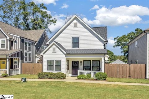 16 Ridge Knoll Circle