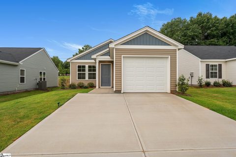 127 Cloverfield Lane pending home in Evergreen, Spartanburg, SC
