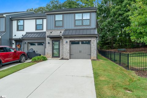4 Connaught Court