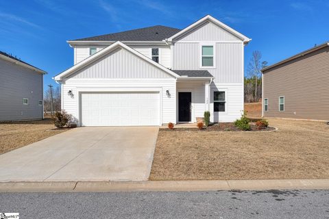 122 Mainsail Way