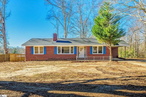 106 Elizabeth Drive sold home in Cherokee Forest, Greenville, SC