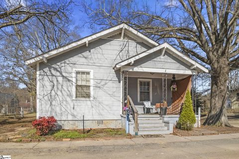 136 Rice Street