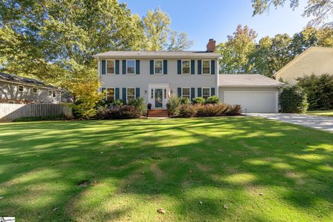 305 Hunting Hill Circle
