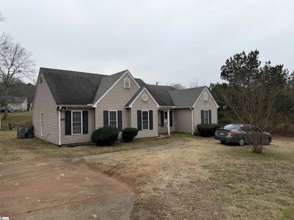 101 Springview Drive pending home in Hidden Lake, Anderson, SC