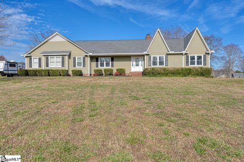 314 Sloping Meadow Drive sold home in Chestnut Lake, Inman, SC